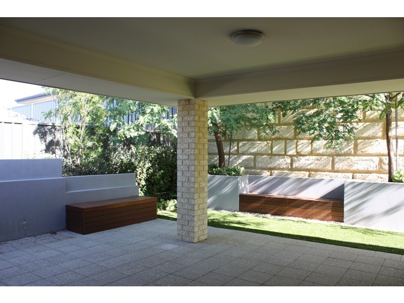 406 Kingsway, Landsdale WA 6065