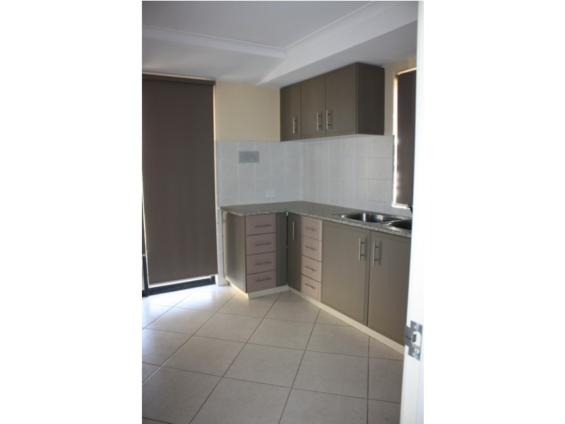 40 Valleyview Drive, Landsdale WA 6065