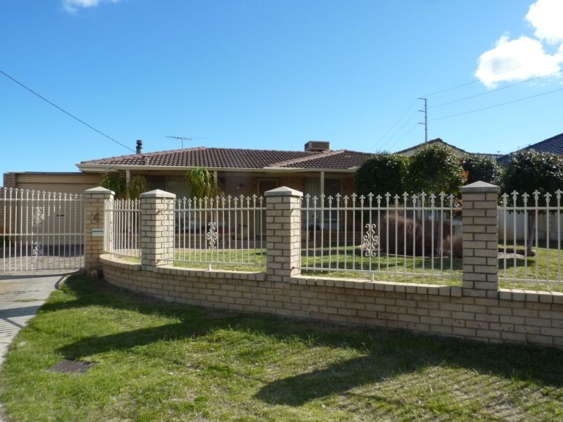 4 Belka Court, Westminster WA 6061