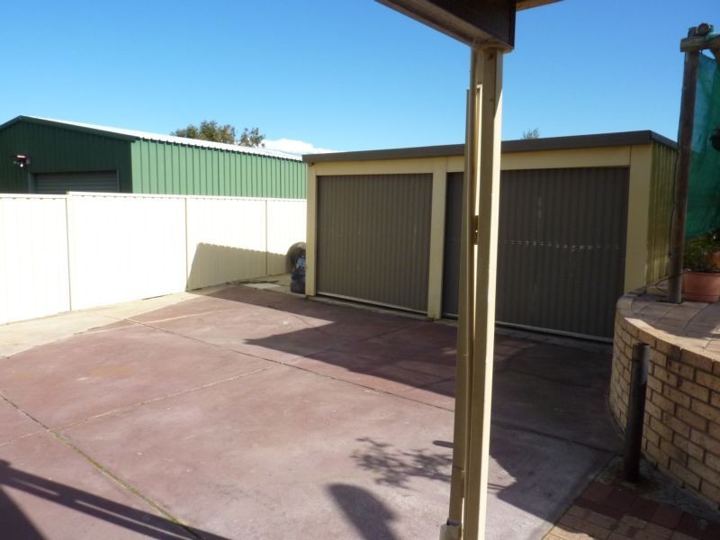 4 Belka Court, Westminster WA 6061