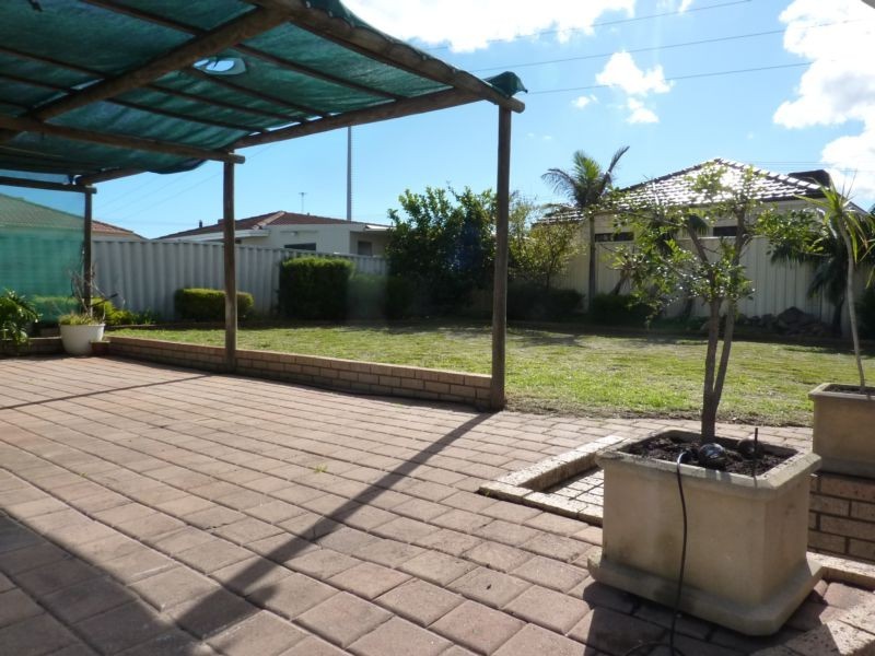 4 Belka Court, Westminster WA 6061