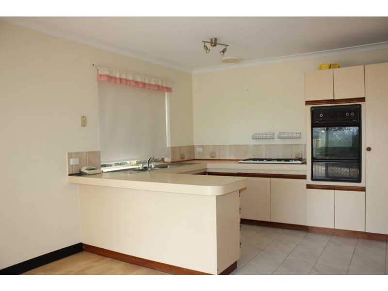 7B Jennifer Place, Alexander Heights WA 6064