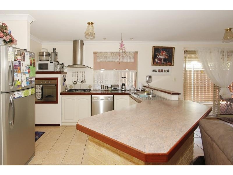 11 Bartle Lane, Alexander Heights WA 6064