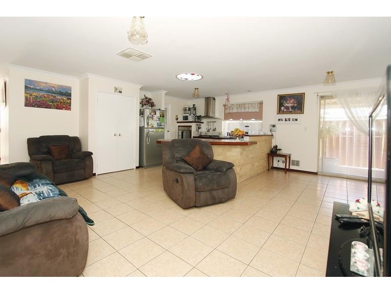 11 Bartle Lane, Alexander Heights WA 6064