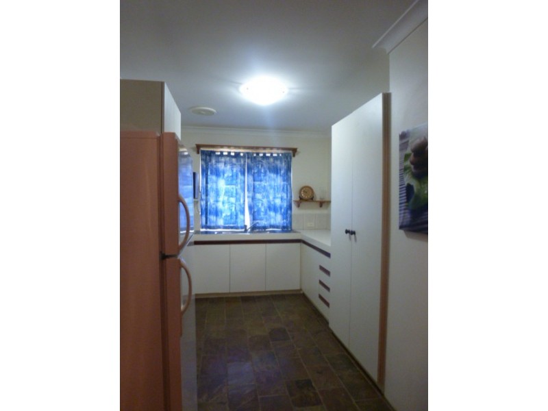 2 Josephine Way, Alexander Heights WA 6064