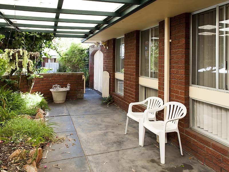 15 Althorne Way, Girrawheen WA 6064