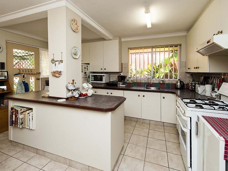 15 Althorne Way, Girrawheen WA 6064