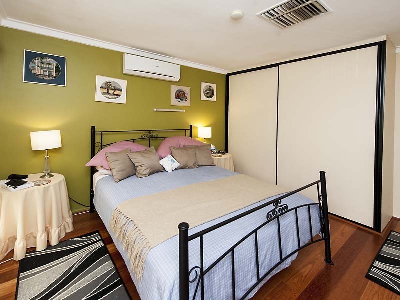 15 Althorne Way, Girrawheen WA 6064