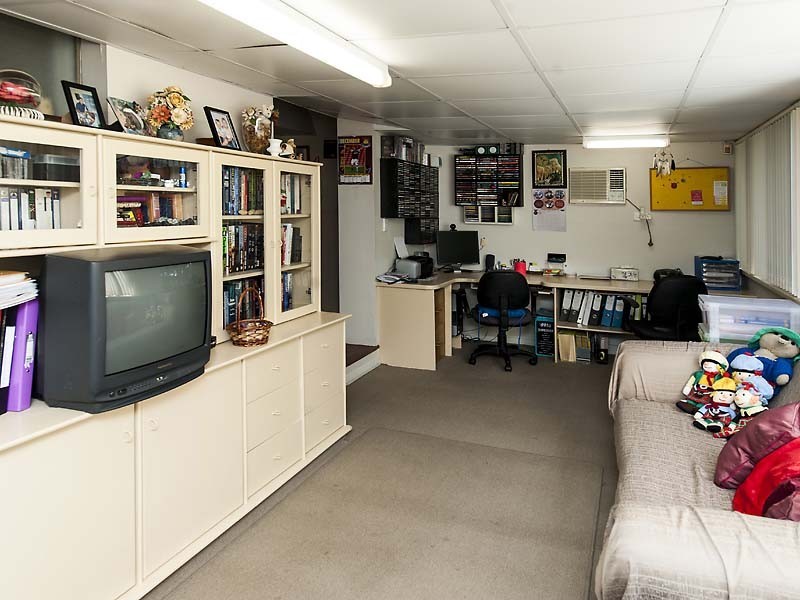 15 Althorne Way, Girrawheen WA 6064