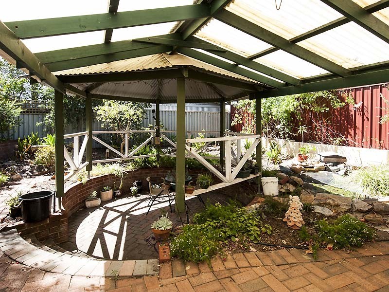 15 Althorne Way, Girrawheen WA 6064