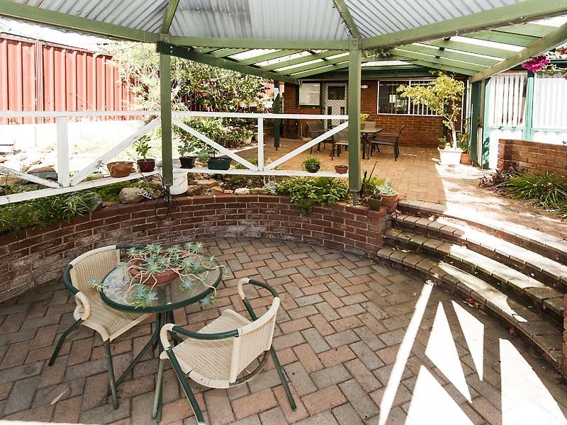 15 Althorne Way, Girrawheen WA 6064