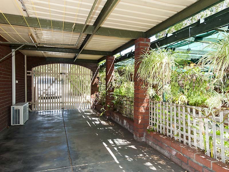 15 Althorne Way, Girrawheen WA 6064