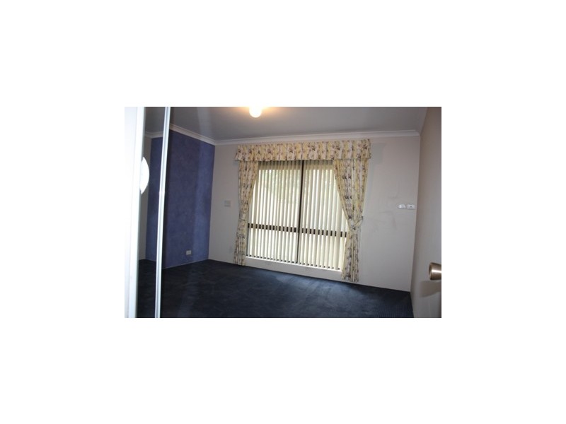 19 Drevon Place, Marangaroo WA 6064