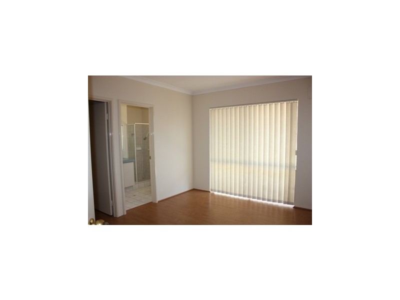 5 Clisby Brace, Alexander Heights WA 6064