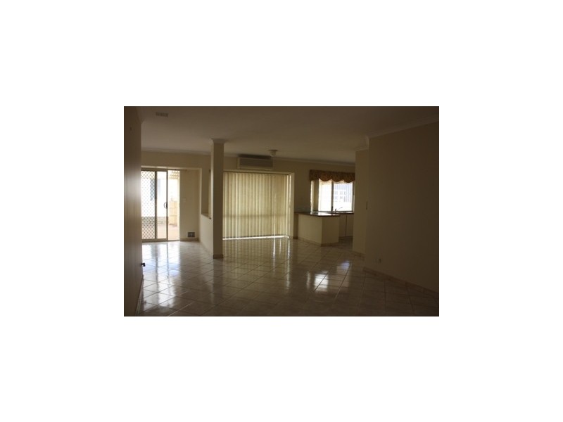 5 Clisby Brace, Alexander Heights WA 6064