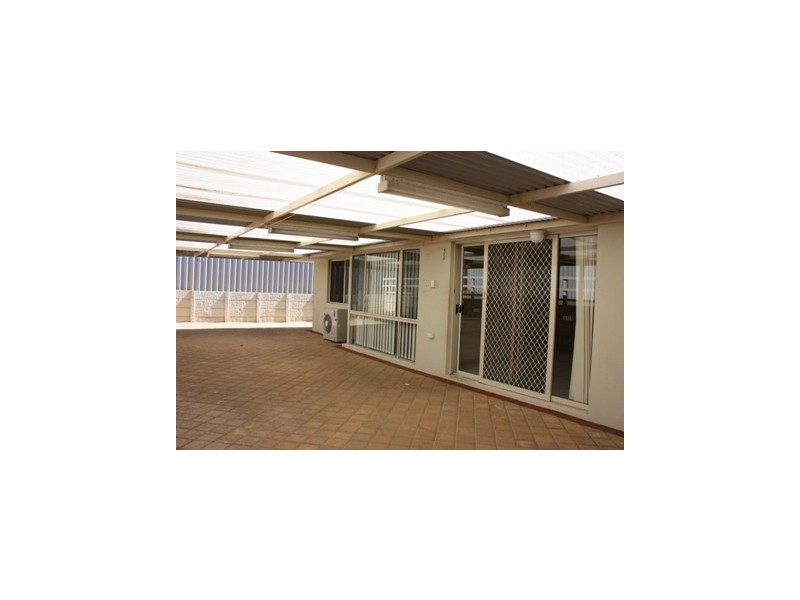 5 Clisby Brace, Alexander Heights WA 6064