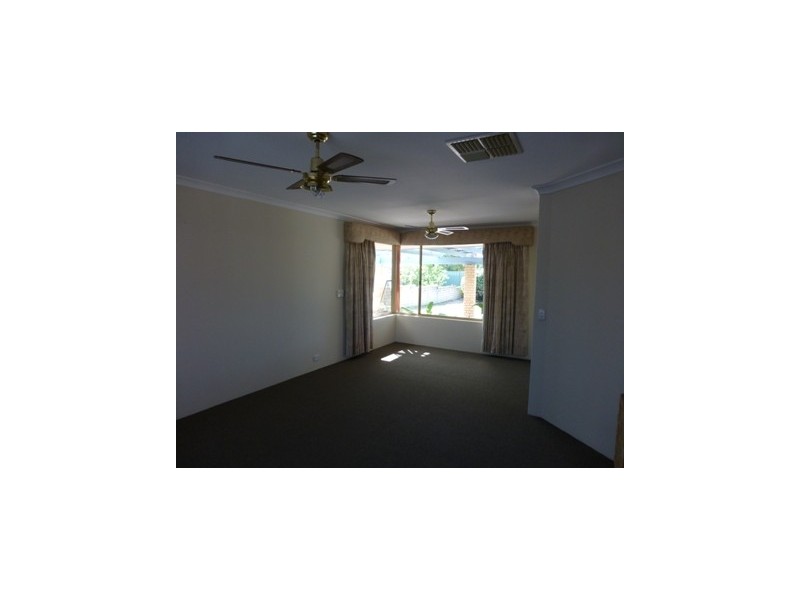 44 The Avenue, Alexander Heights WA 6064