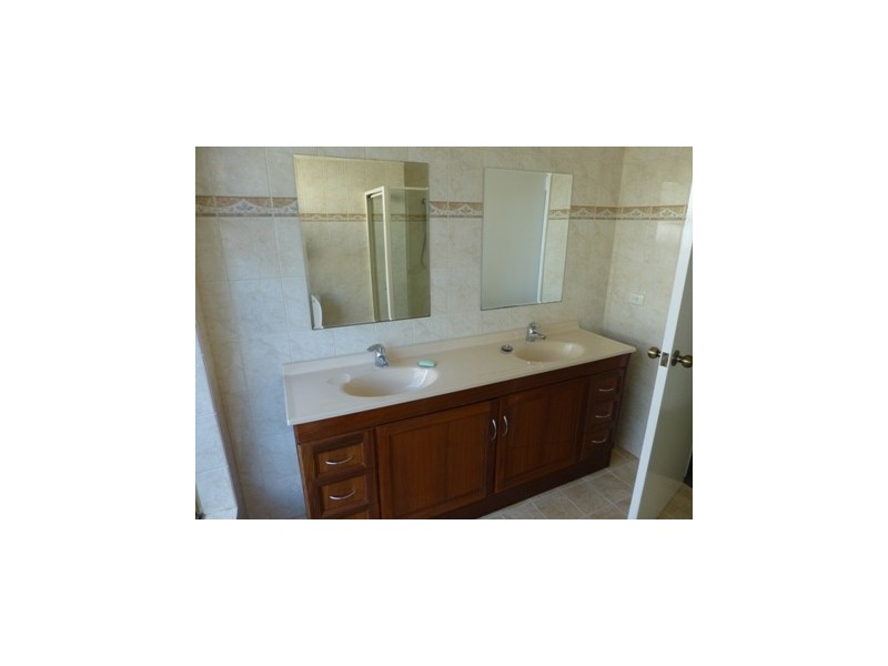 44 The Avenue, Alexander Heights WA 6064