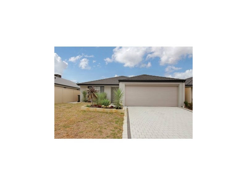 14 Saffron Way, Landsdale WA 6065