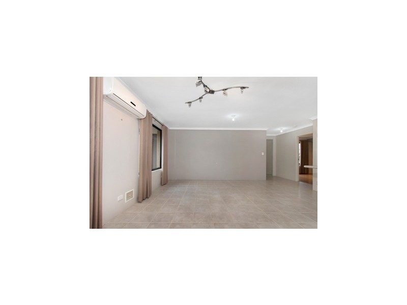 14 Saffron Way, Landsdale WA 6065