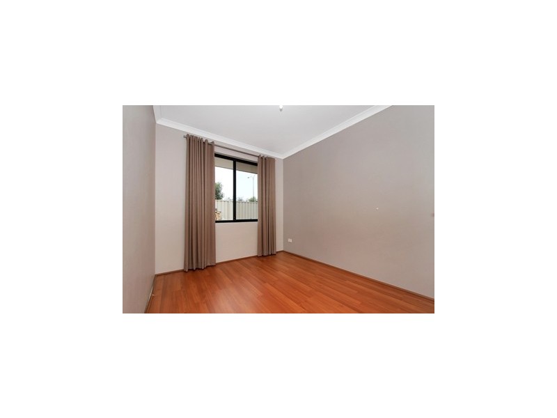 14 Saffron Way, Landsdale WA 6065