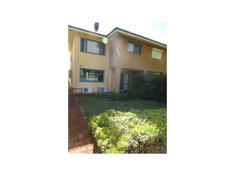 5/20 Shortland Way, Girrawheen WA 6064