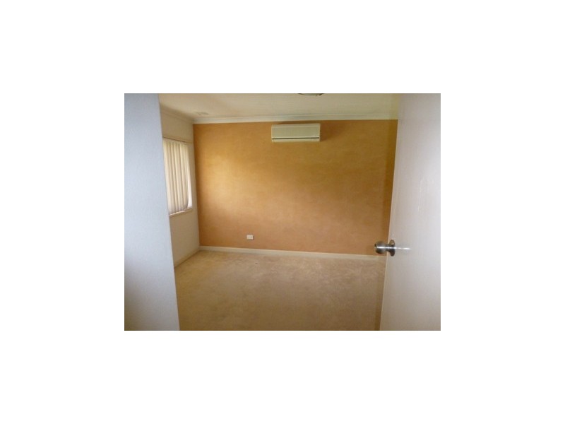 5/20 Shortland Way, Girrawheen WA 6064