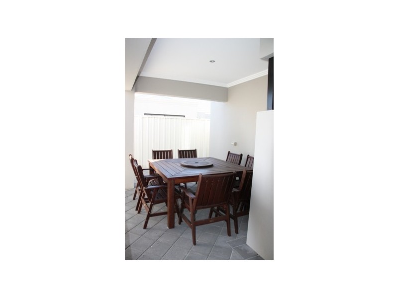 10B May Drive, Nollamara WA 6061