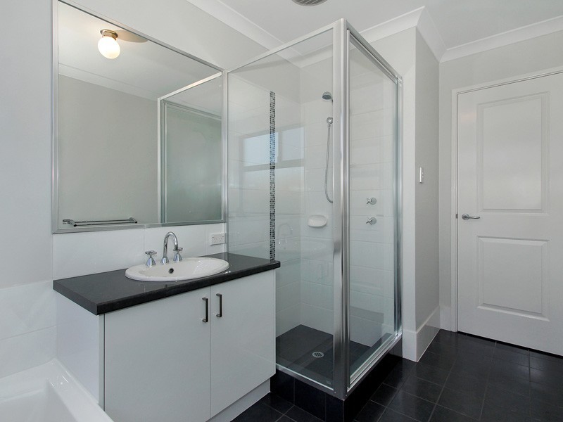 2A Earls Place, Balga WA 6061