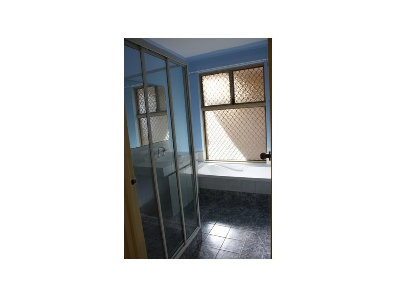 10 Sabine Grove, Alexander Heights WA 6064