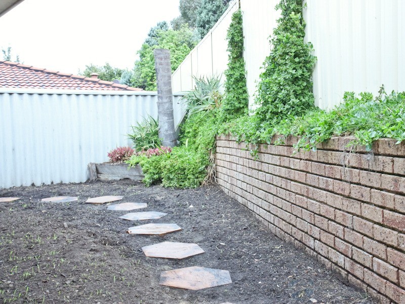 4/81 Azelia Street, Alexander Heights WA 6064