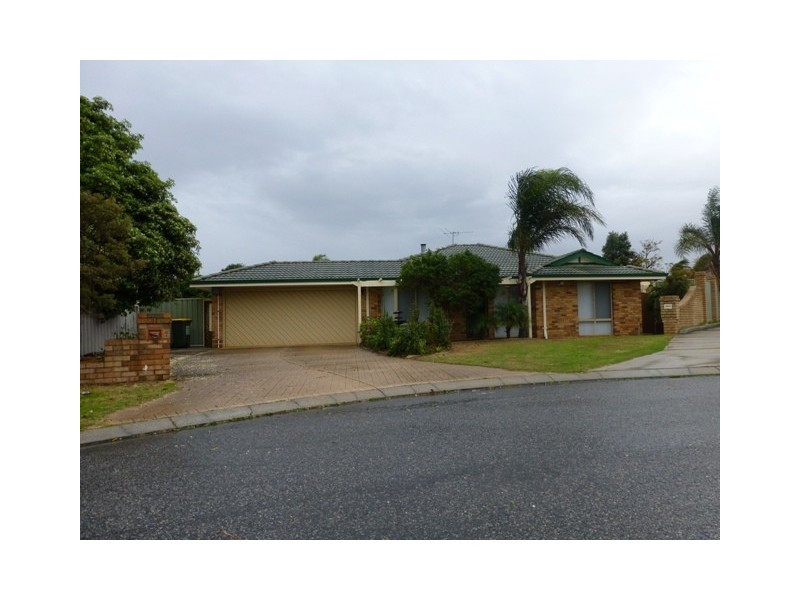 7 Redwood Court, Alexander Heights WA 6064