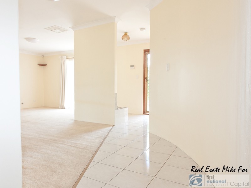 10 Windarra Heights, Marangaroo WA 6064
