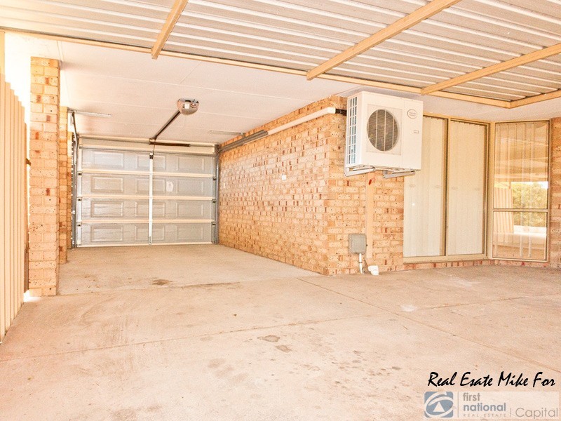 10 Windarra Heights, Marangaroo WA 6064