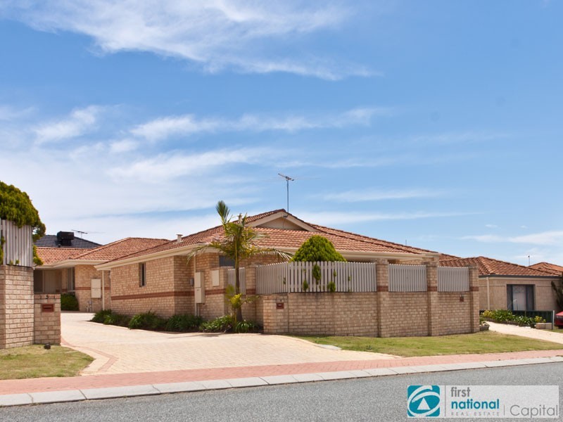 7/3 Adelphi Court, Marangaroo WA 6064