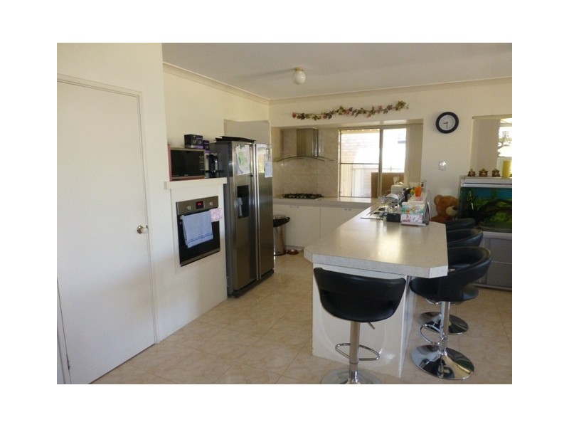 9 Scholar Close, Marangaroo WA 6064