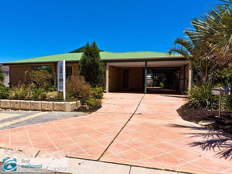 5 Masters Place, Marangaroo WA 6064