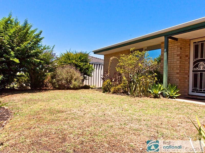 5 Masters Place, Marangaroo WA 6064