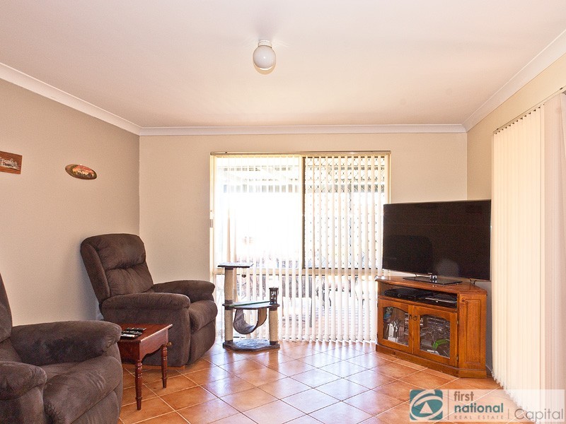 5 Masters Place, Marangaroo WA 6064