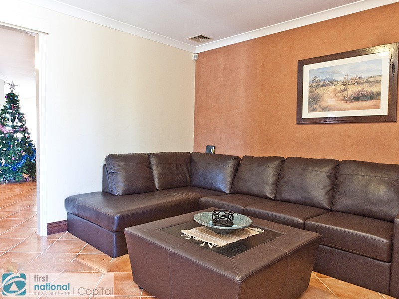 5 Masters Place, Marangaroo WA 6064