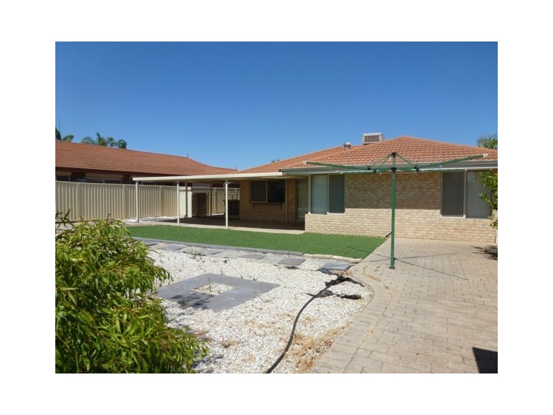 13 Yandal Crescent, Ballajura WA 6066
