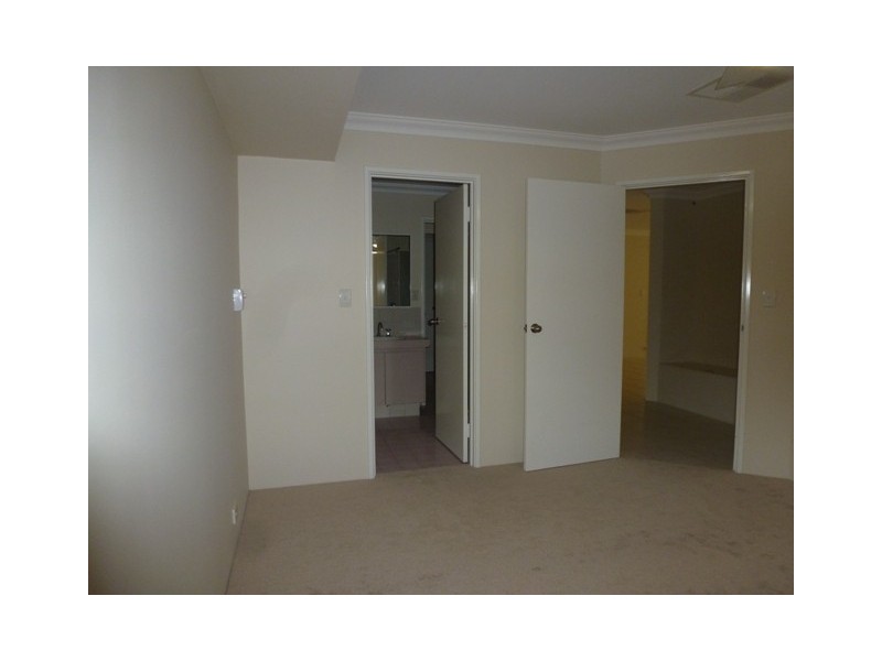 13 Yandal Crescent, Ballajura WA 6066