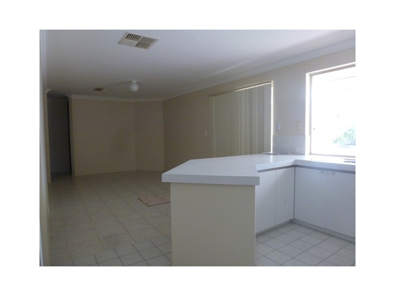 13 Yandal Crescent, Ballajura WA 6066
