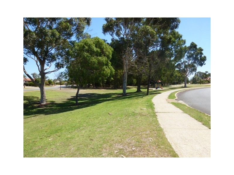 13 Yandal Crescent, Ballajura WA 6066