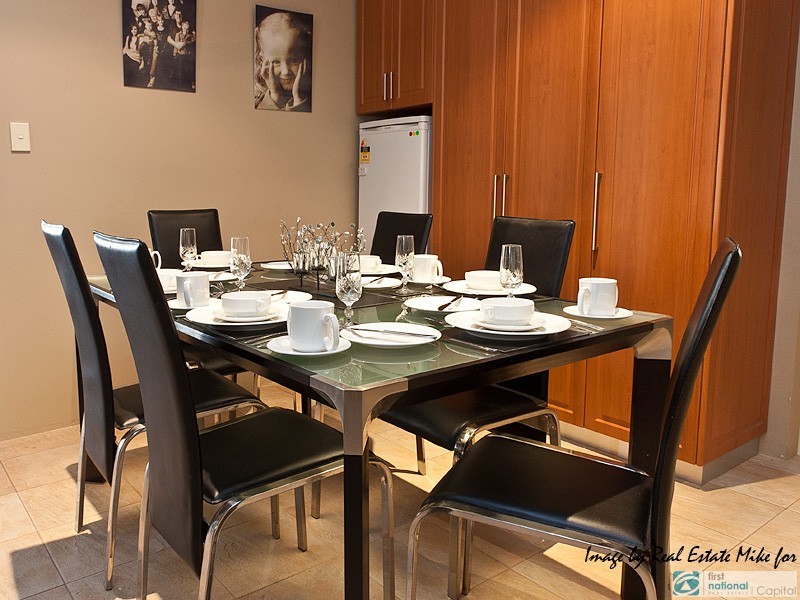 10 Benia Rise, Alexander Heights WA 6064