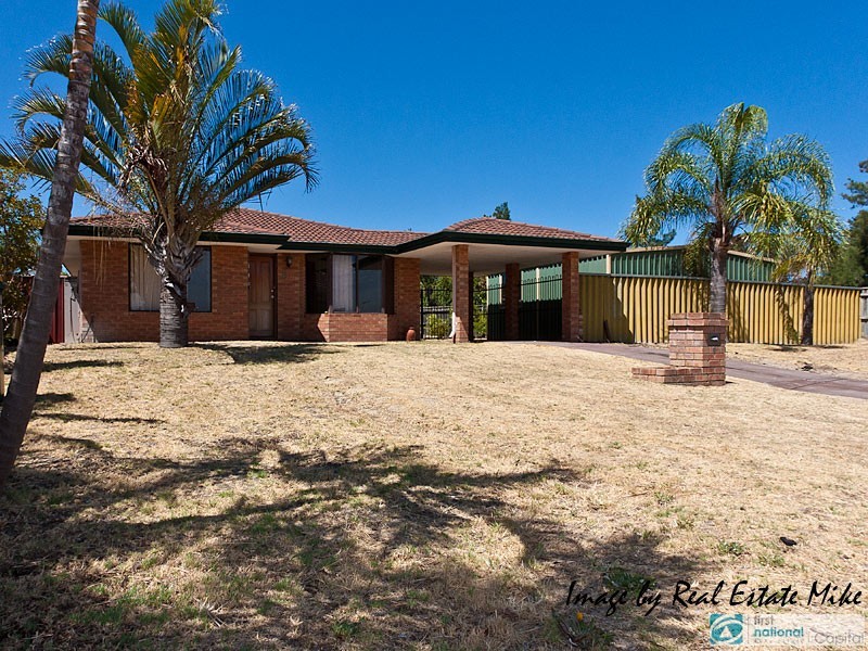 6 Comet Court, Alexander Heights WA 6064