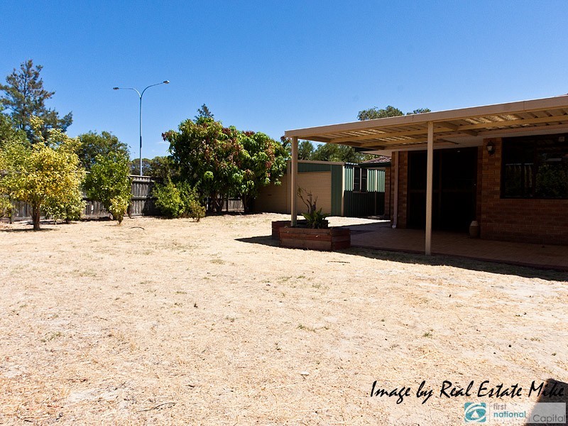 6 Comet Court, Alexander Heights WA 6064