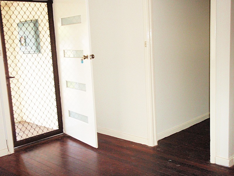 32 Connell Way, Girrawheen WA 6064