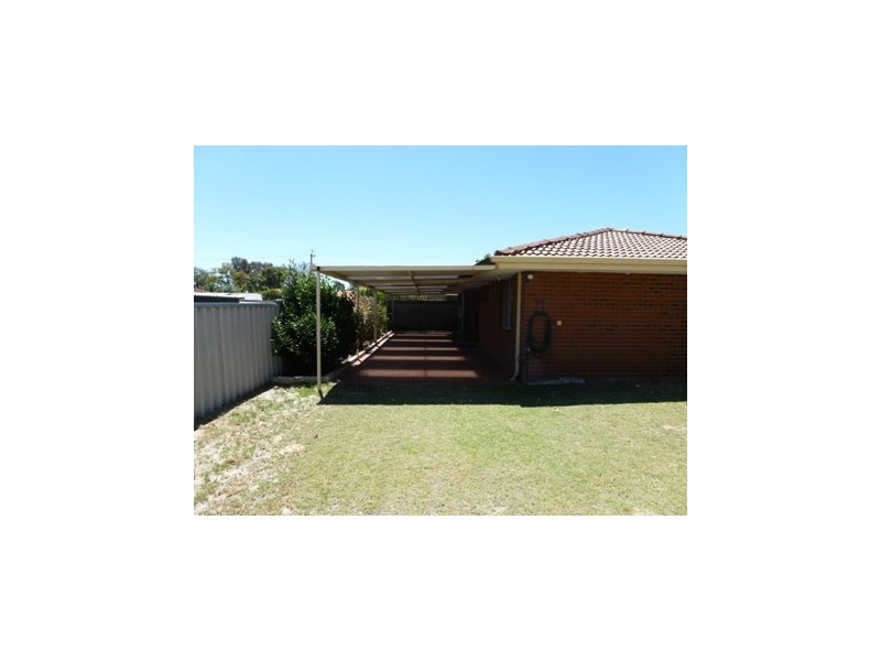 77 Amberton Avenue, Girrawheen WA 6064