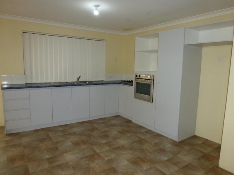 4 Hardwood Turn, Merriwa WA 6030